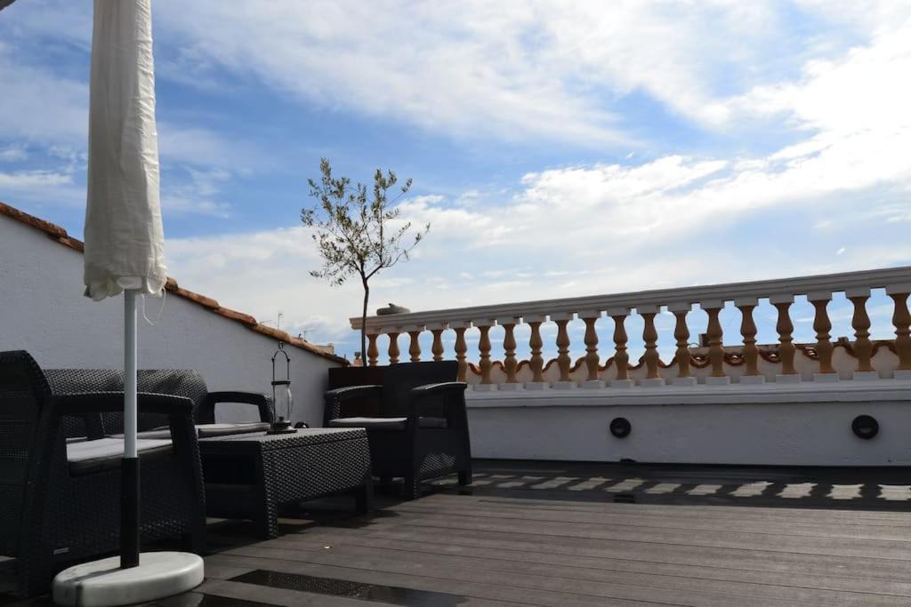 Marina Vila House Masnou Exterior photo